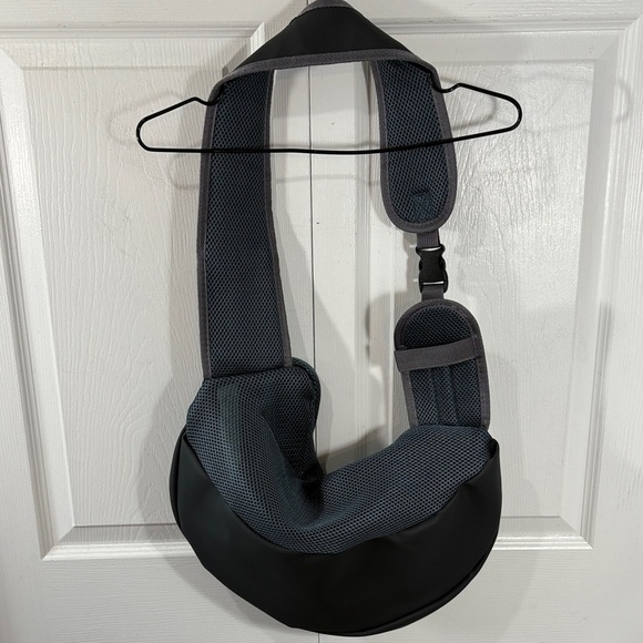 Dog carrier Sling Bag with dog water bottle - Picture 4 of 10